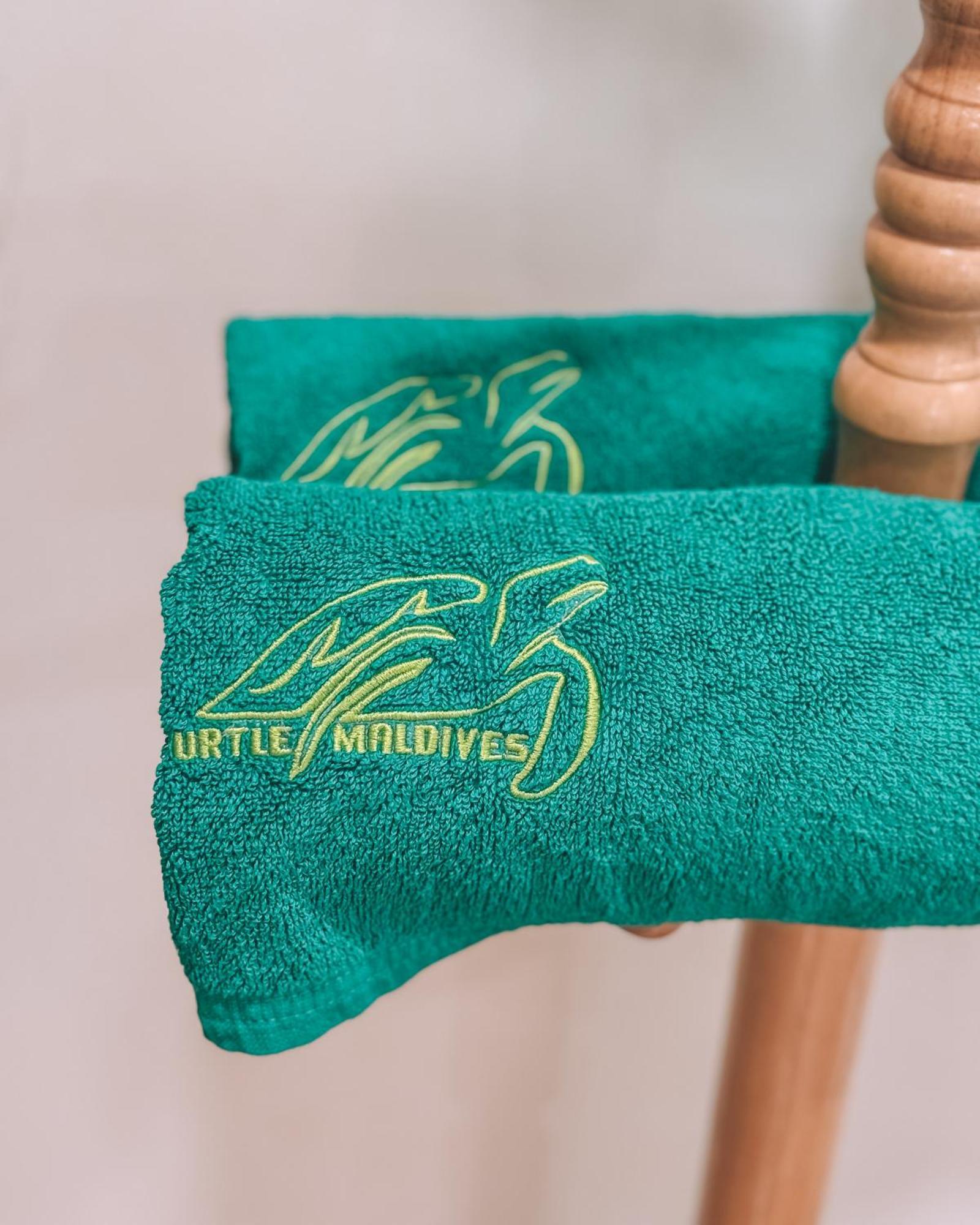 Turtle Maldives - Your Gateway To The Beach & Marine Adventures Await! Omadhoo 外观 照片